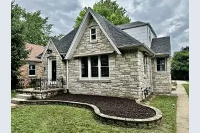 2346 S 57th St, West Allis, WI 53219 - Photo 1