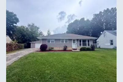 7156  Cliffside Dr, Racine, WI 53402 - Photo 1