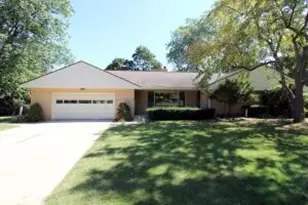 960 Webster Ave, Brookfield, WI 53005 - Photo 1