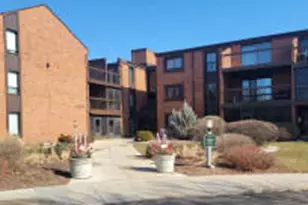 6100 W Stone Hedge Dr, Greenfield, WI 53220 - Photo 1