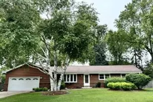 6415 N Atwahl Dr, Glendale, WI 53209 - Photo 1