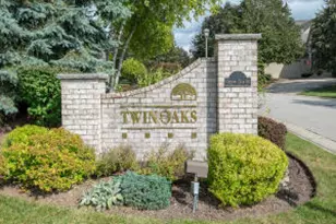 8629 S Country Club Dr, Franklin, WI 53132 - Photo 1