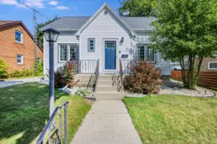 1510 Philippen St, Manitowoc, WI 54220 - Photo 1