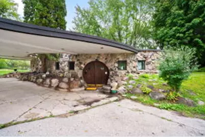 3982  Margolis Dr, West Bend, WI 53095 - Photo 1