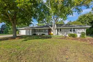 W359N5707 Surrey Dr, Oconomowoc, WI 53066 - Photo 1