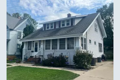 709 S 10th St, Watertown, WI 53094 - Photo 1