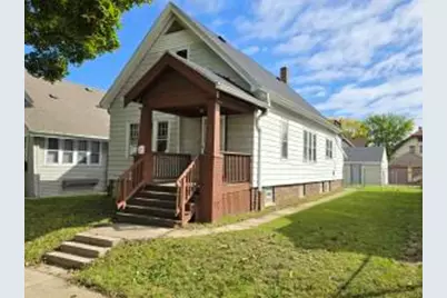 3850 N 19th Pl, Milwaukee, WI 53206 - Photo 1