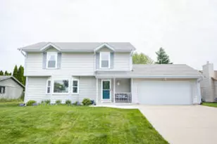 10650 S McGraw Dr, Oak Creek, WI 53154 - Photo 1