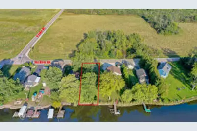 7914  Fox River Rd, Racine, WI 53185 - Photo 1