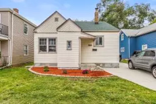 2042 Hickory Grove Ave, Racine, WI 53403 - Photo 1