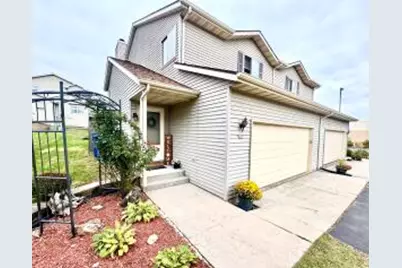 626  Lous Way, Slinger, WI 53086 - Photo 1