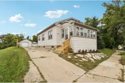 6483 N Teutonia Ave, Milwaukee, WI 53209 - Photo 1