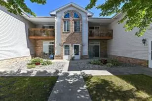 6240 S Creekside Dr, Cudahy, WI 53110 - Photo 1