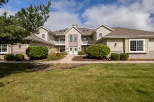 1617 Grey Fox Trail, Mukwonago, WI 53149 - Photo 1