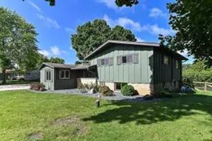 5875 S St Andrews Dr, New Berlin, WI 53146 - Photo 1