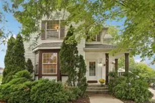 305 N 39th St, Milwaukee, WI 53208 - Photo 1