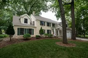 1563 N 122nd St, Wauwatosa, WI 53226 - Photo 1