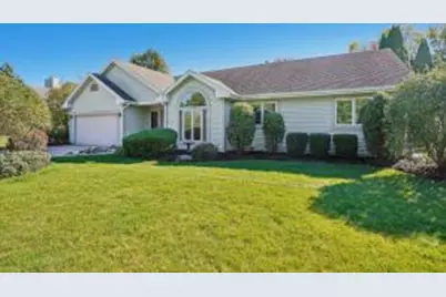 N26W22577  Oakwood Ln, Pewaukee, WI 53186 - Photo 1