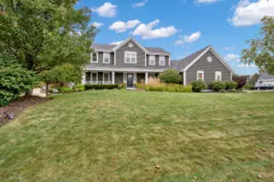 1614 Legend Hill Ln, Waukesha, WI 53189 - Photo 1