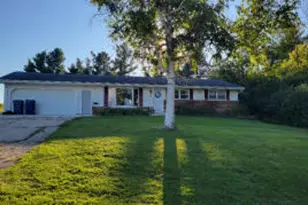 612 Lake St, Cascade, WI 53011 - Photo 1