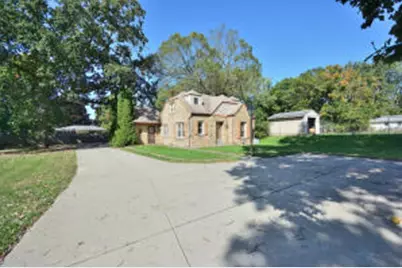 4122  Goleys Ln, Racine, WI 53404 - Photo 1