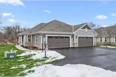W204N17697  Laurel Pl, Jackson, WI 53037 - Photo 1