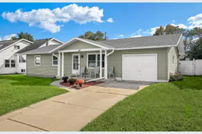 407  4th St, La Crescent, MN 55947 - Photo 1