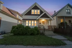 2450 S 7th St, Milwaukee, WI 53215 - Photo 1