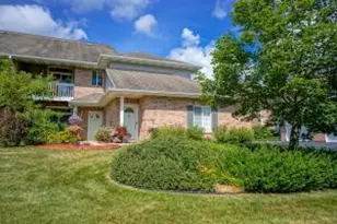 1339 Hillwood Blvd, Pewaukee, WI 53072 - Photo 1