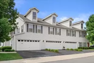 1210 Woodbury Common, Waukesha, WI 53189 - Photo 1