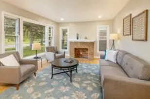 5325 W Lincoln Creek Dr, Milwaukee, WI 53218 - Photo 1