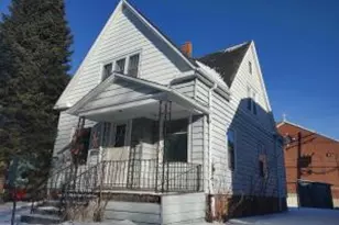 3026 N Pierce St, Milwaukee, WI 53212 - Photo 1