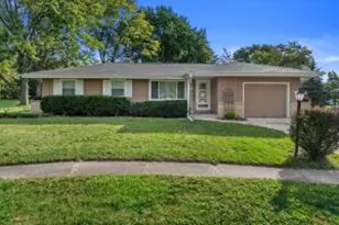 5550 Oakwood Ct, Greendale, WI 53129 - Photo 1