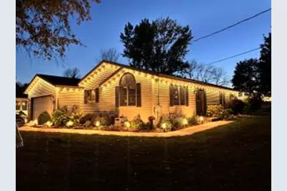 1910 S 35th St, Manitowoc, WI 54220 - Photo 1