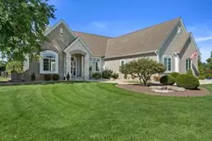 W275N8489 Twin Pine Cir, Lisbon, WI 53029 - Photo 1