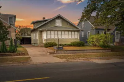 2307  Market St, La Crosse, WI 54601 - Photo 1