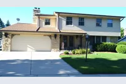 2510 W Abbott Ave, Milwaukee, WI 53221 - Photo 1