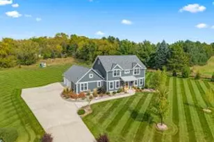 N91W29172 Bobtail Ct, Merton, WI 53029 - Photo 1