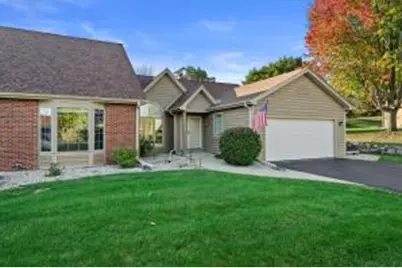 W268N1947  Shooting Star Rd, Pewaukee, WI 53072 - Photo 1