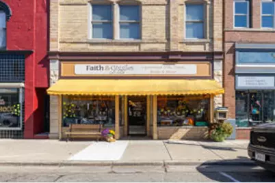 42 N Main St, Hartford, WI 53027 - Photo 1