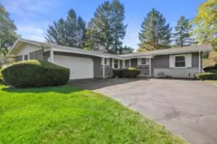 221 Hollow Creek Rd, Racine, WI 53402 - Photo 1