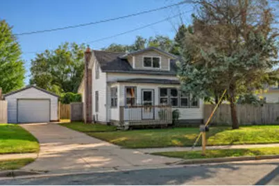822  Monroe St, Onalaska, WI 54650 - Photo 1