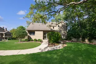 949 Duck Pond Rd, Fontana, WI 53125 - Photo 1