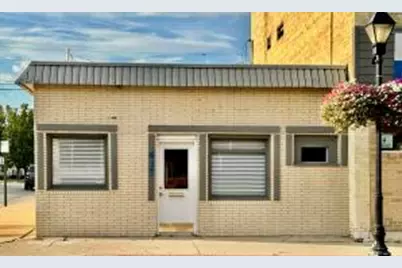 417 E Main St, Watertown, WI 53094 - Photo 1