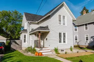 718 Oakland Ave, Waukesha, WI 53186 - Photo 1