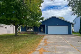 3601 15th Ave, South Milwaukee, WI 53172 - Photo 1