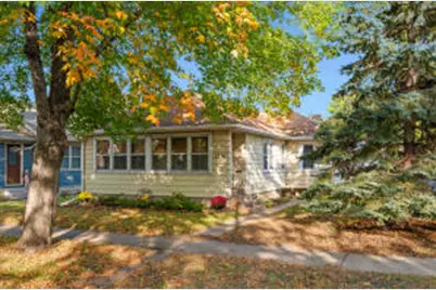 2114  Wood St, La Crosse, WI 54603 - Photo 1