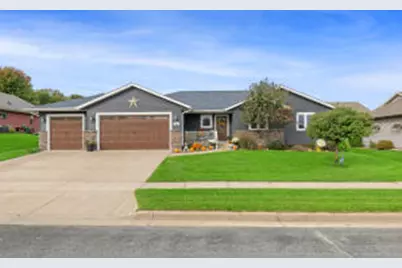 508  Granum St, Holmen, WI 54636 - Photo 1