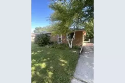 2840 E Bottsford Ave, Saint Francis, WI 53235 - Photo 1