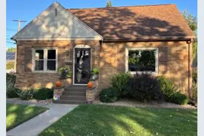 619  19th St, La Crosse, WI 54601 - Photo 1